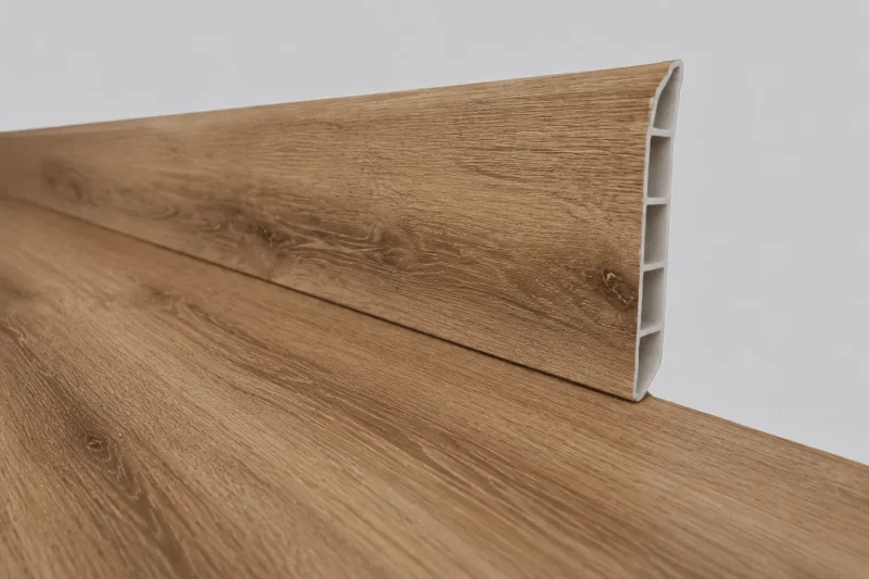Zoclo Vinílico SPC Madera Querc Café Oscuro 6x240